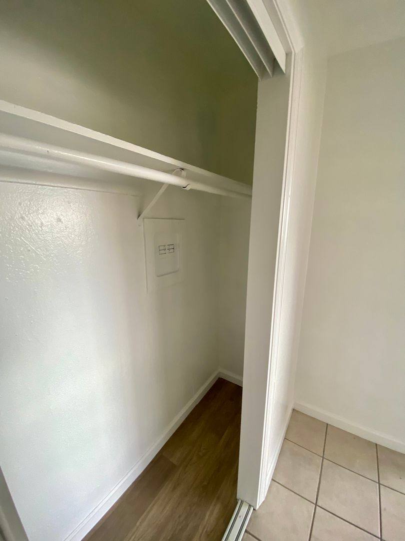 Apartment for rent at 2344 E 17th St, Oakland, CA 94601
