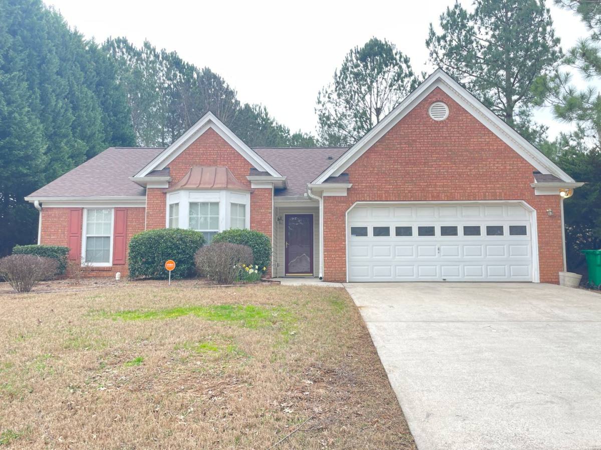 House for rent at 6035 Hillvale Court, Lithonia, GA 30058