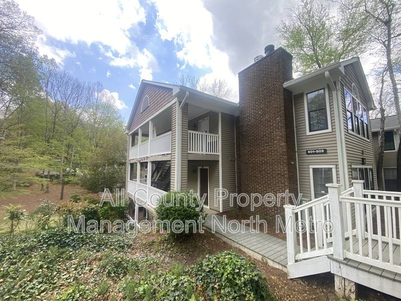 Condo for rent at 501 Barrington Hills Dr, Atlanta, GA 30350
