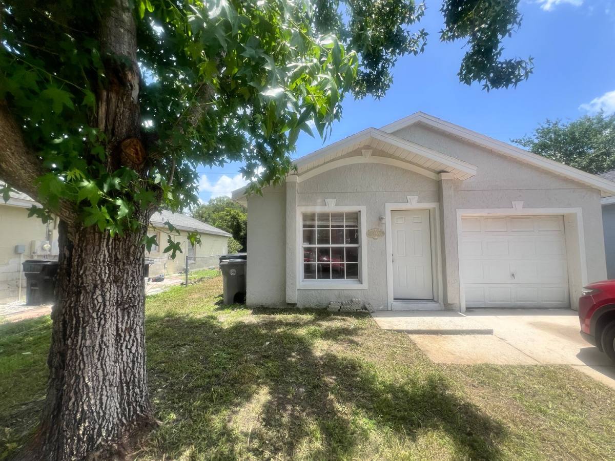 House for rent at 1255 E Cleveland Ave, Apopka, FL 32703