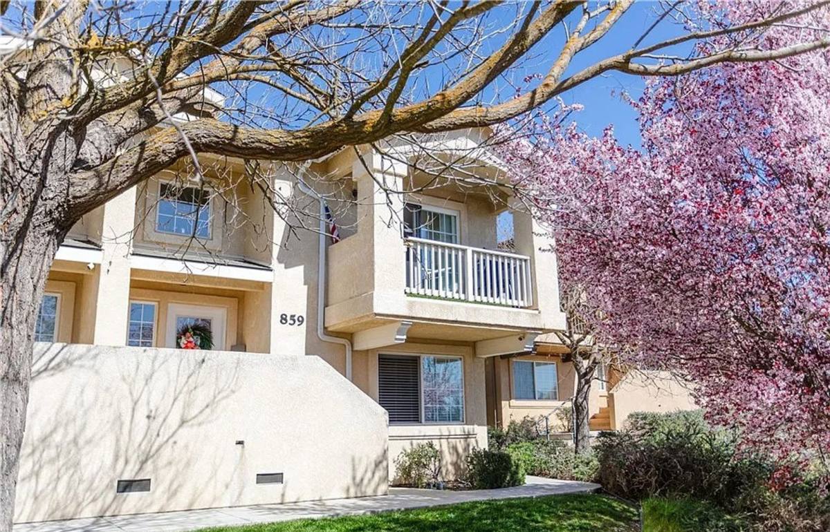 Condo for rent at 859 Marlbank Place, Paso Robles, CA 93446