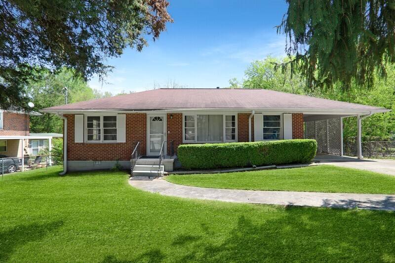 House for rent at 2442 Antwerp Dr SE, Atlanta, GA 30315