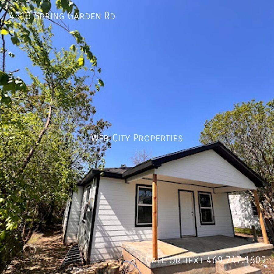 House for rent at 4515 Spring Garden Rd, Dallas, TX 75215