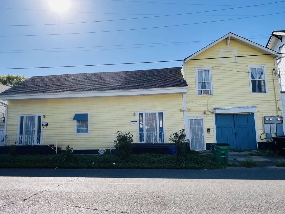 Apartment for rent at 1108-1112 N Miro St, New Orleans, LA 70119