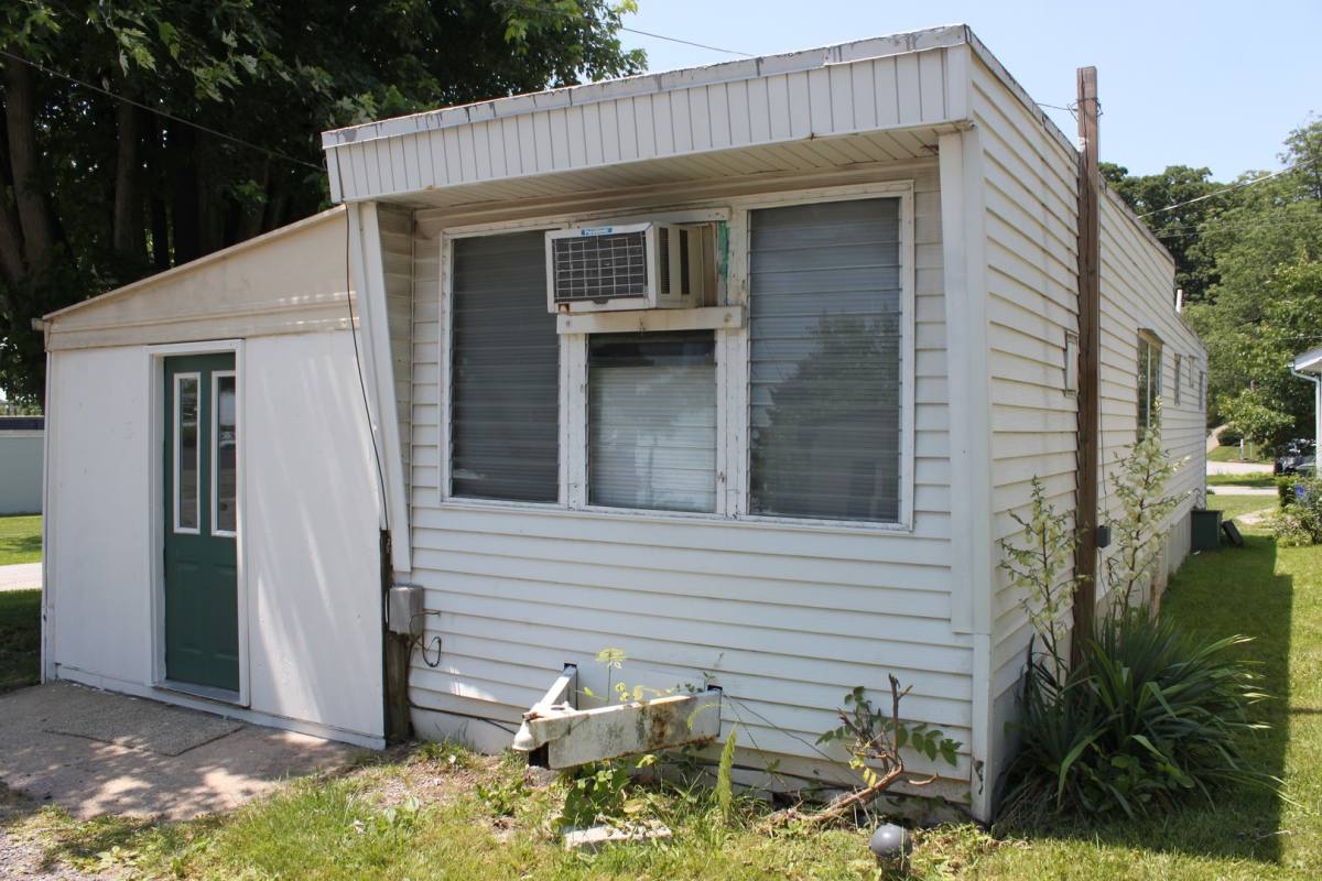 House for rent at 3230 Oakland Rd, Dover, PA 17315