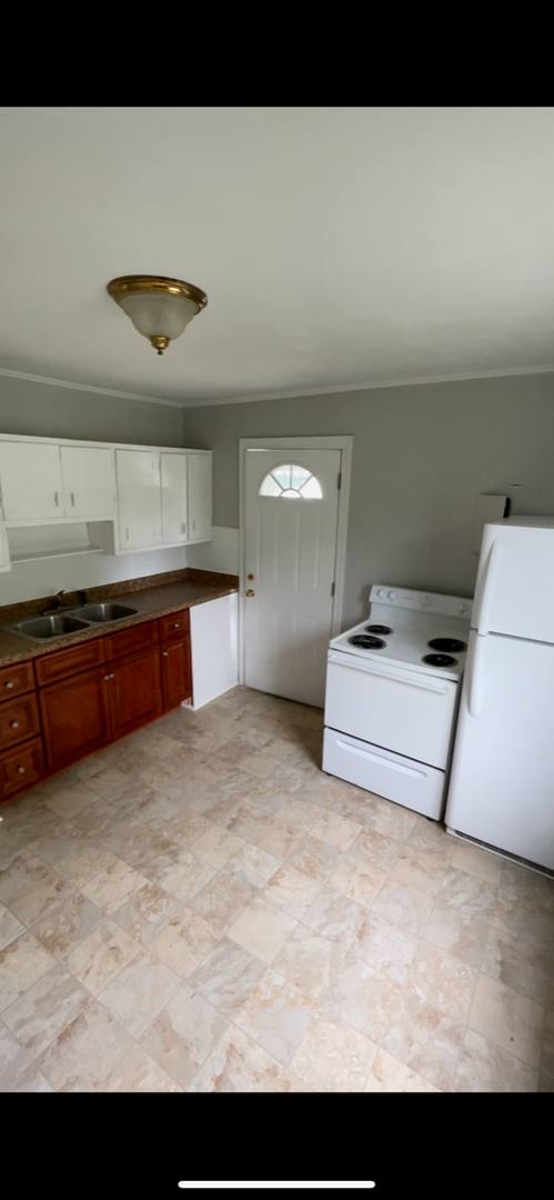 Apartment for rent at 1033 Betty Dr, Winston Salem, NC 27107