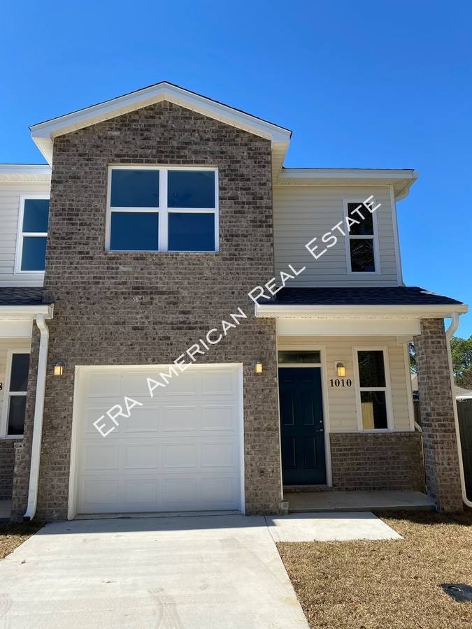 Townhouse for rent at 1001 Grace Lane, Fort Walton Beach, FL 32547