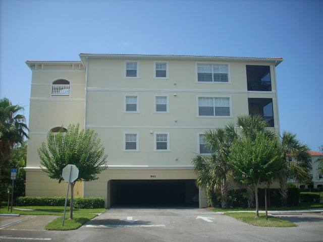 Condo for rent at 940 Cooper St, Venice, FL 34285