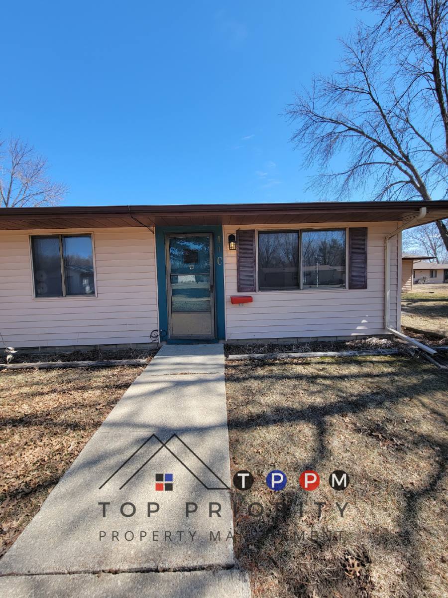 Apartment for rent at 102 8th Ave NW #11 C, Oelwein, IA 50662
