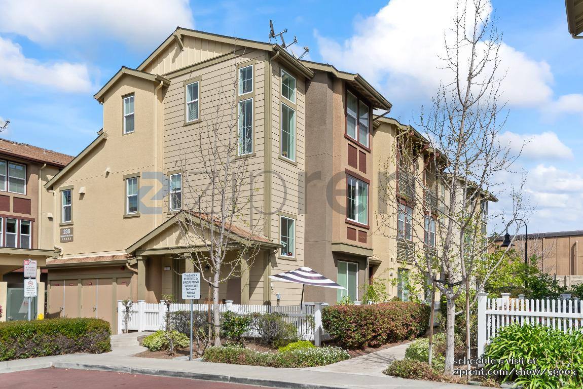 Townhouse for rent at 238 Peppermint Tree Terrace #3, Sunnyvale, CA 94086