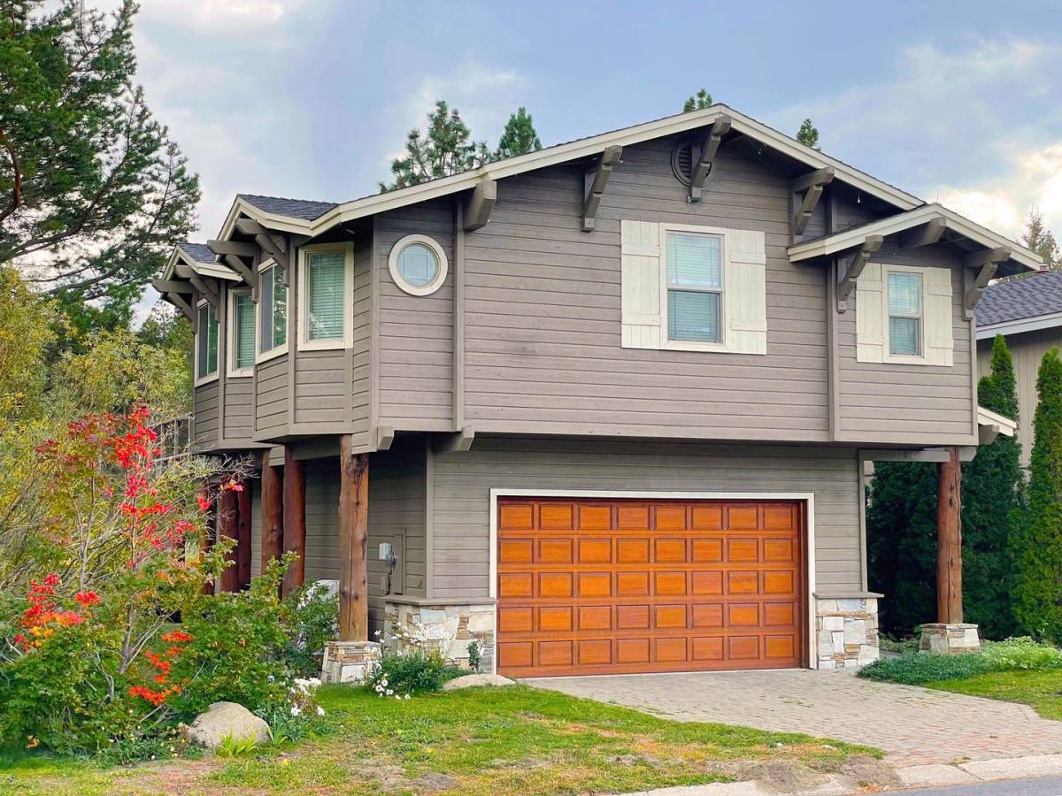 House for rent at 1904 Venice Dr, South Lake Tahoe, CA 96150