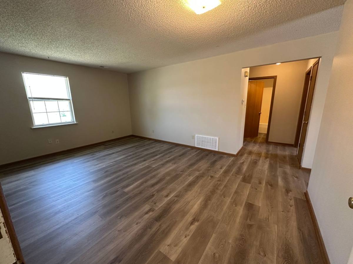 Apartment for rent at 417 Creach Dr, Warrensburg, MO 64093