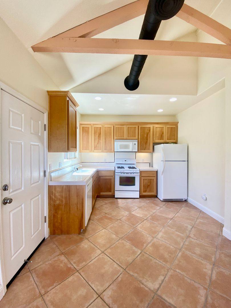 Apartment for rent at 2319 Glacier Place, Davis, CA 95616