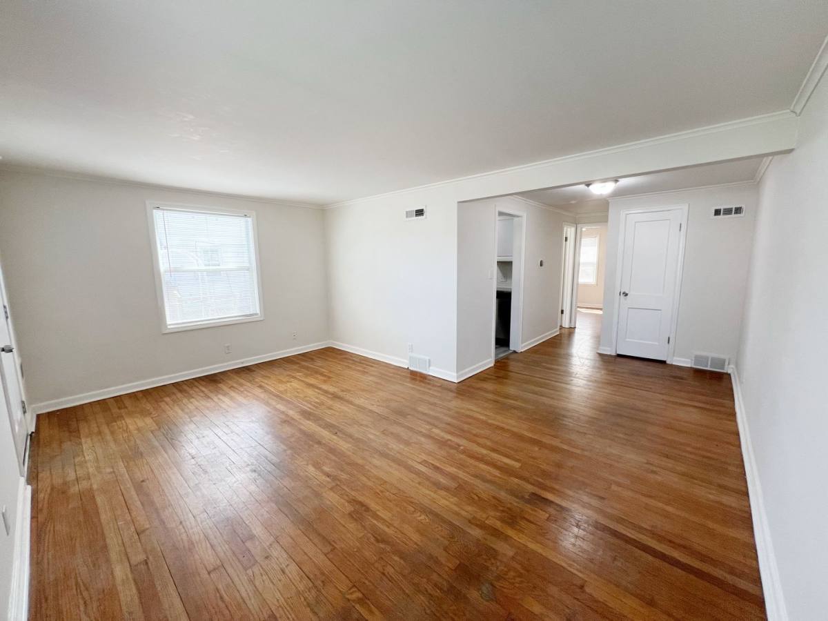 House for rent at 515 E 27th Ave, Kansas City, MO 64116