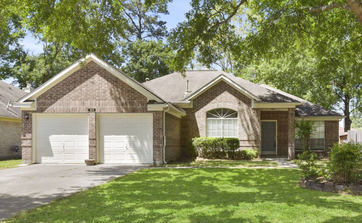 House for rent at 1311 Buchans Dr, Spring, TX 77386