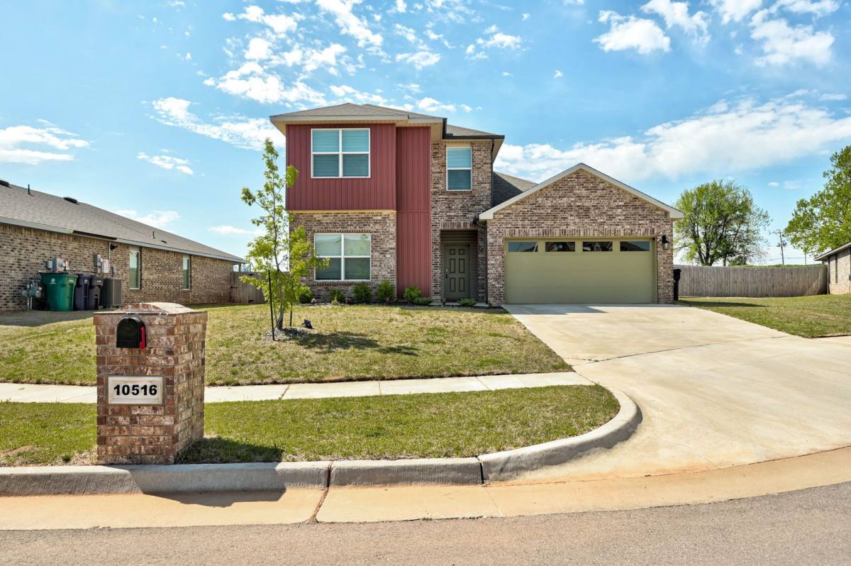 House for rent at 10516 NW 24th St, Yukon, OK 73099
