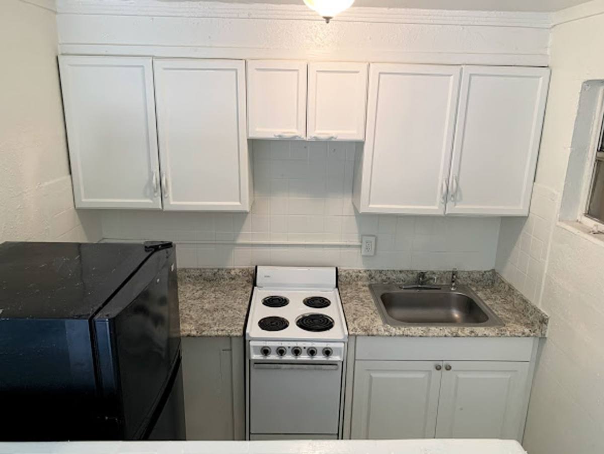 Apartment for rent at 420 Henry Butts Dr, Daytona Beach, FL 32114
