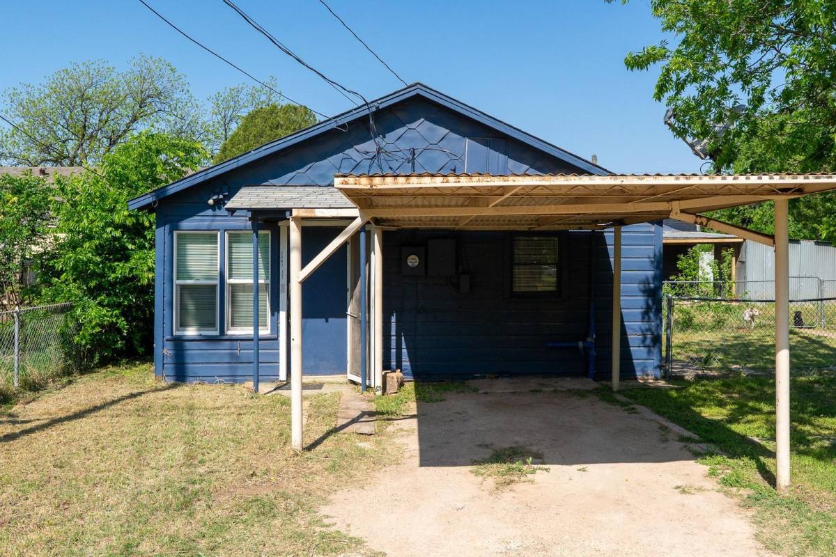 Apartment for rent at 1341 Hickory B St, Abilene, TX 79601