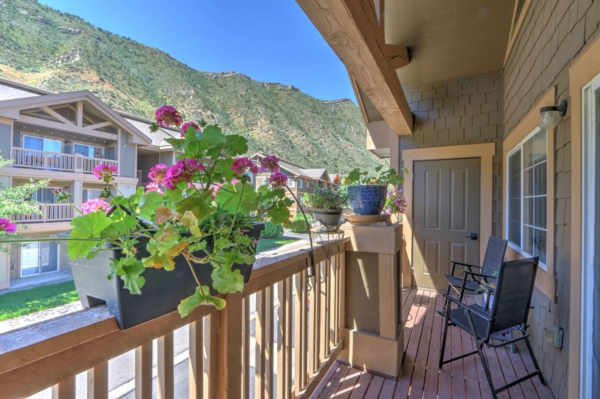 Condo for rent at 495 River View Dr, New Castle, CO 81647