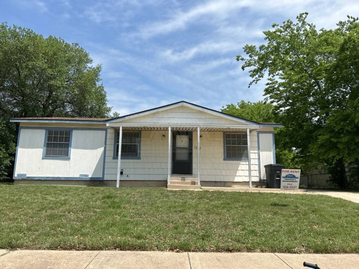House for rent at 1207 Elyse Dr, Killeen, TX 76549