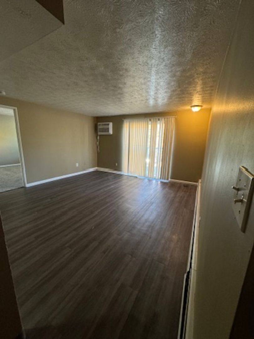 Apartment for rent at 2785 Queen City Ave, Cincinnati, OH 45238
