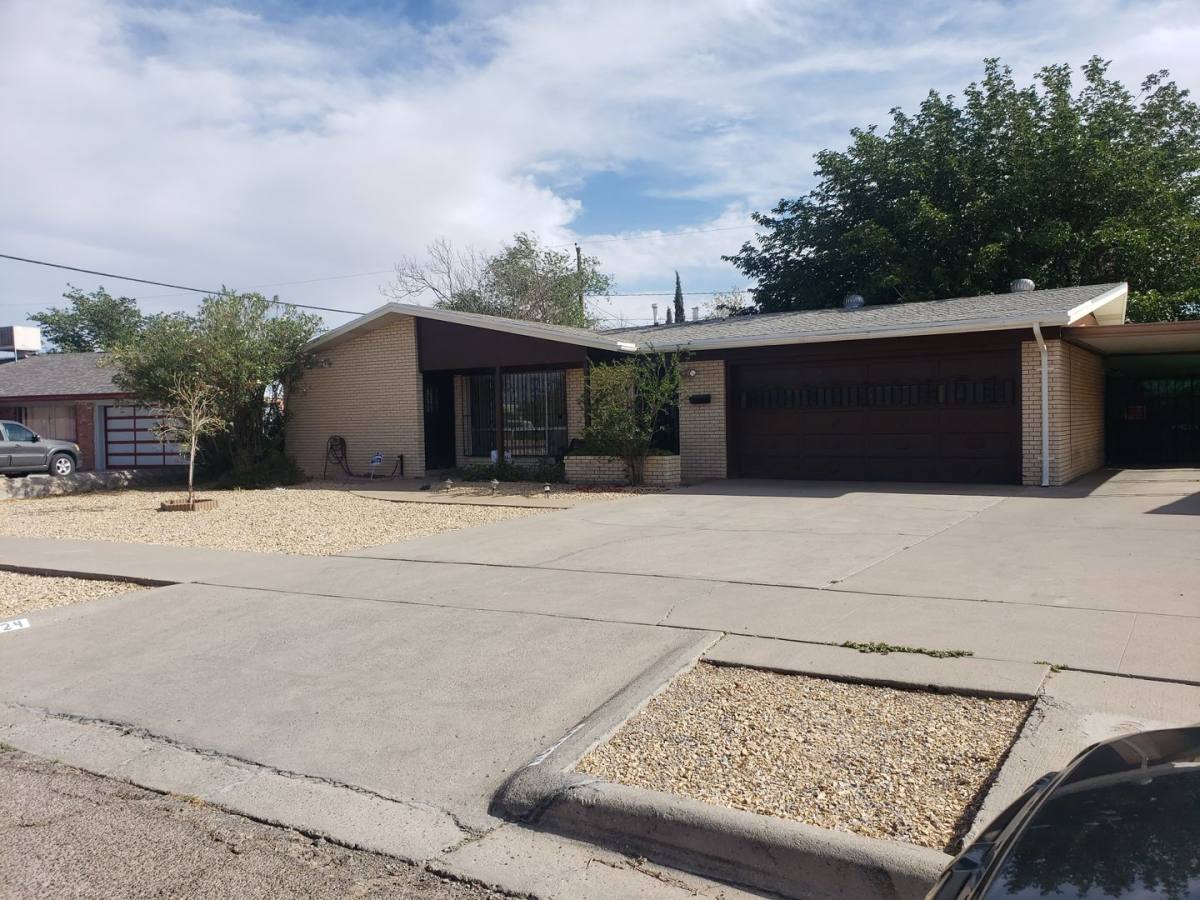 House for rent at 10024 Chezelle Dr, El Paso, TX 79925