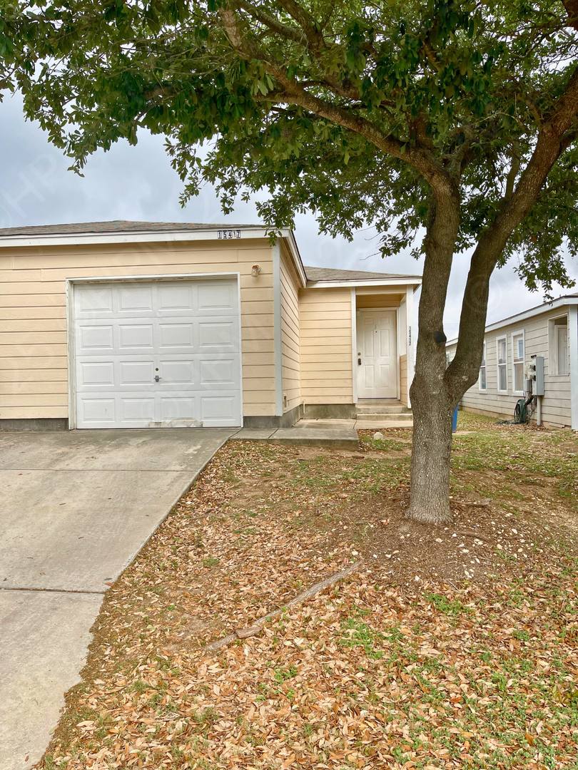 Apartment for rent at 15415-15417 Kamary Lane, San Antonio, TX 78247