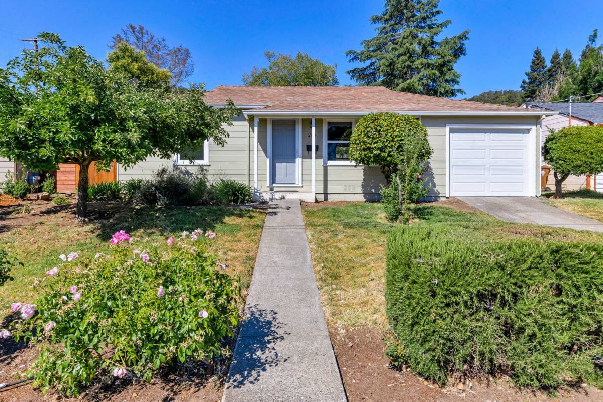 House for rent at 205 Homewood Ave, Napa, CA 94558