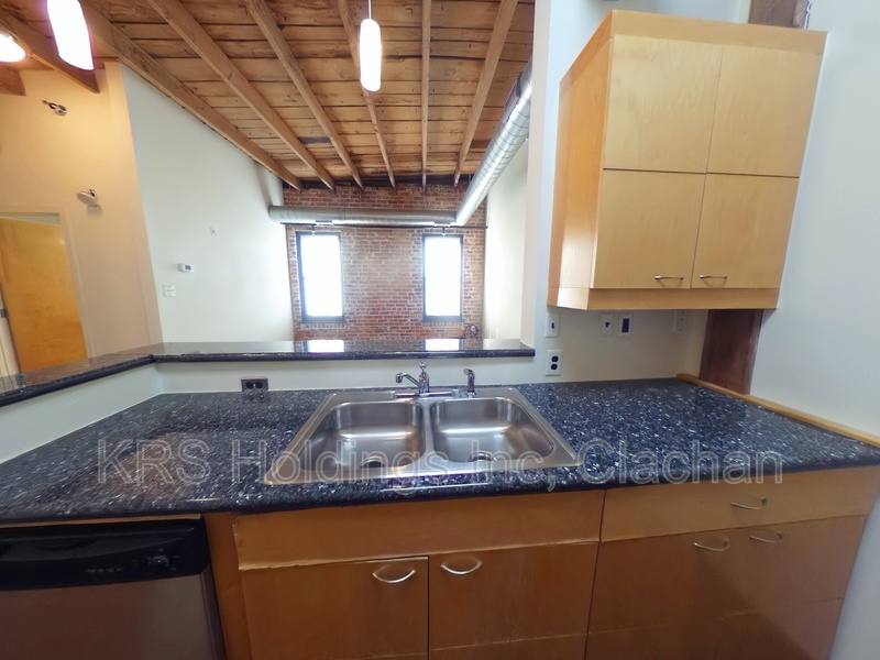 1318 W Broad St, Richmond, VA 23220