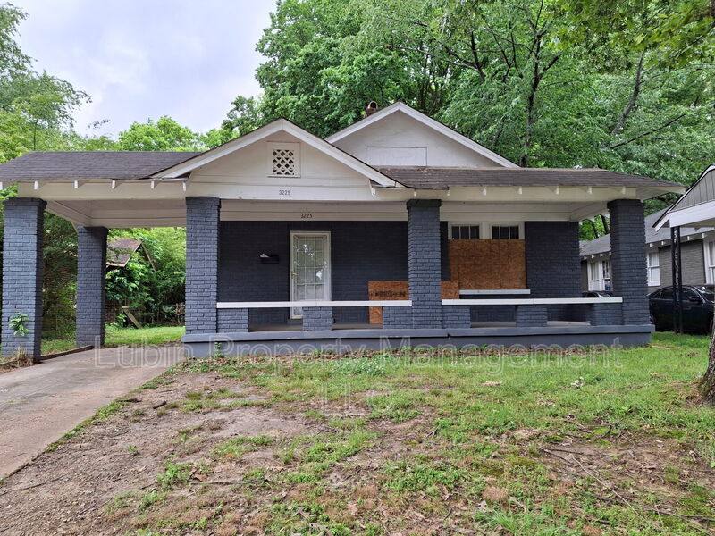 House for rent at 3225 Choctaw Ave, Memphis, TN 38111