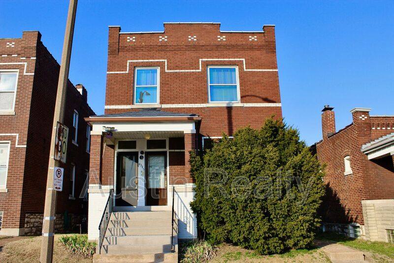 Apartment for rent at 4345 Bates St - 2nd Floor, Saint Louis, MO 63116