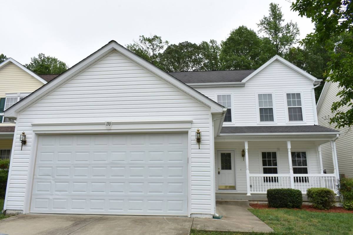 110 Olympic Dr, Stafford, VA 22554