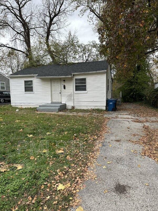 House for rent at 705 Beardsley Court, Saint Louis, MO 63135