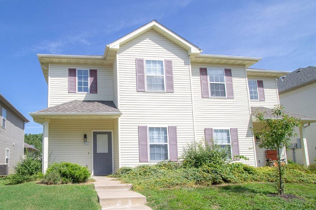 Condo for rent at 1927 Center St, Columbia, MO 65203