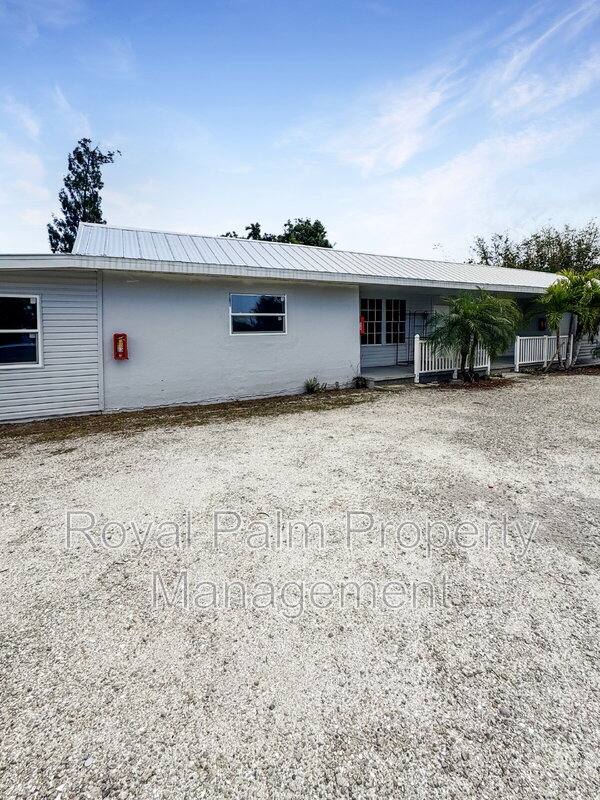 Apartment for rent at 15206 Stringfellow Rd #3, Bokeelia, FL 33922