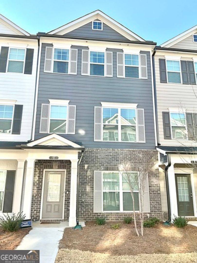 Townhouse for rent at 8 Iron Dr, Newnan, GA 30265
