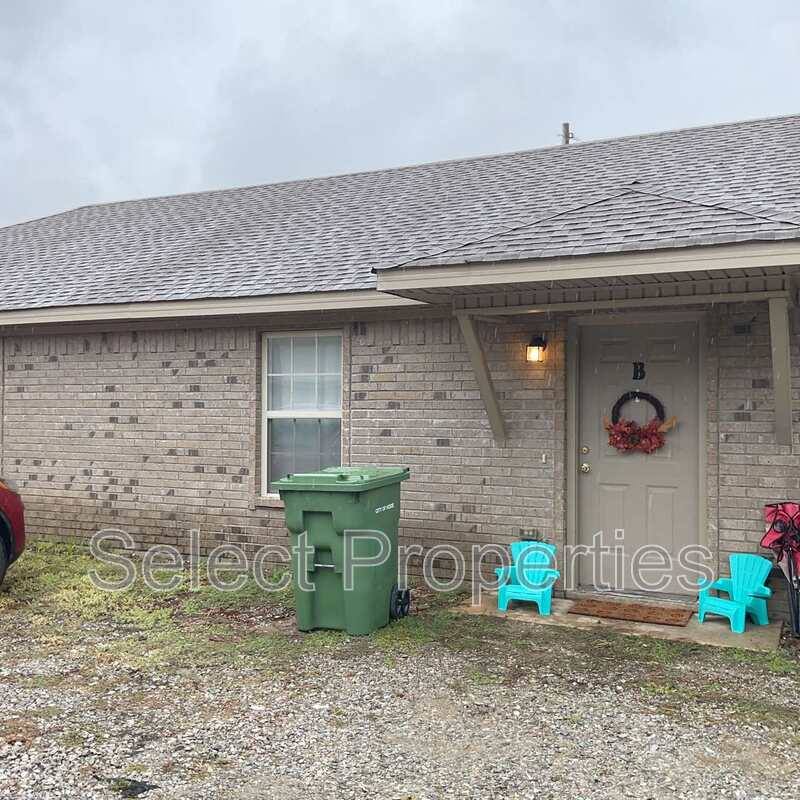 Apartment for rent at 901 SE 3rd St, Hoxie, AR 72433