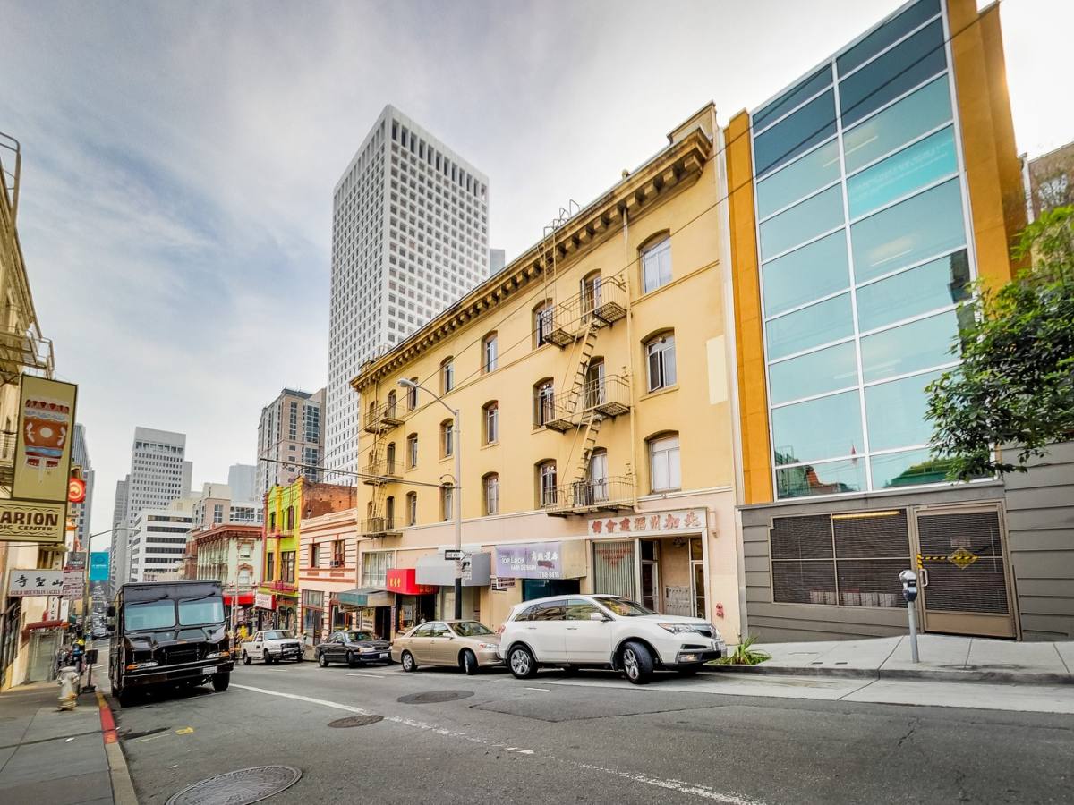 Apartment for rent at 819-831 Sacramento, San Francisco, CA 94108