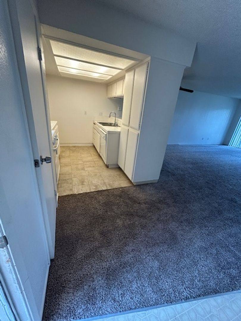 Condo for rent at 348 N Crenshaw, Visalia, CA 93291