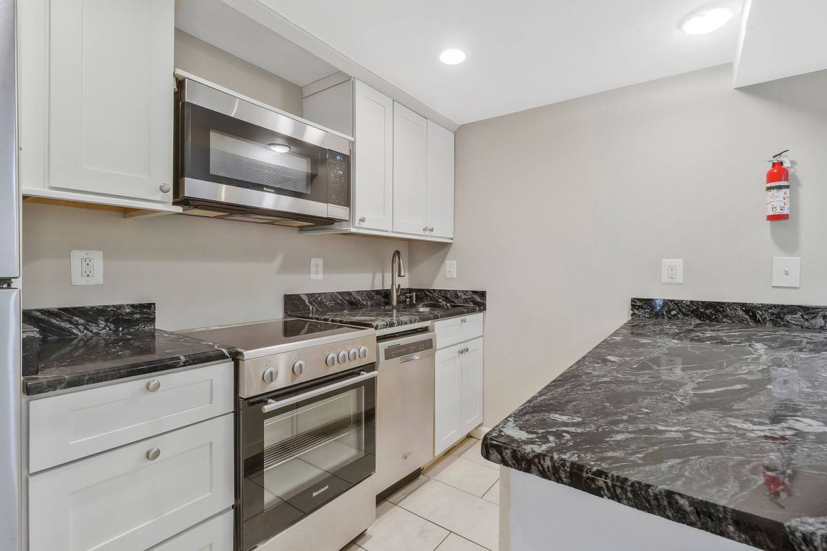 Apartment for rent at 424 19th St NE, Washington, DC 20002