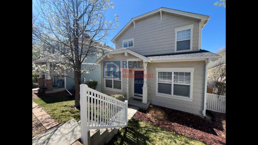 House for rent at 17153 E Wyoming Dr, Aurora, CO 80017