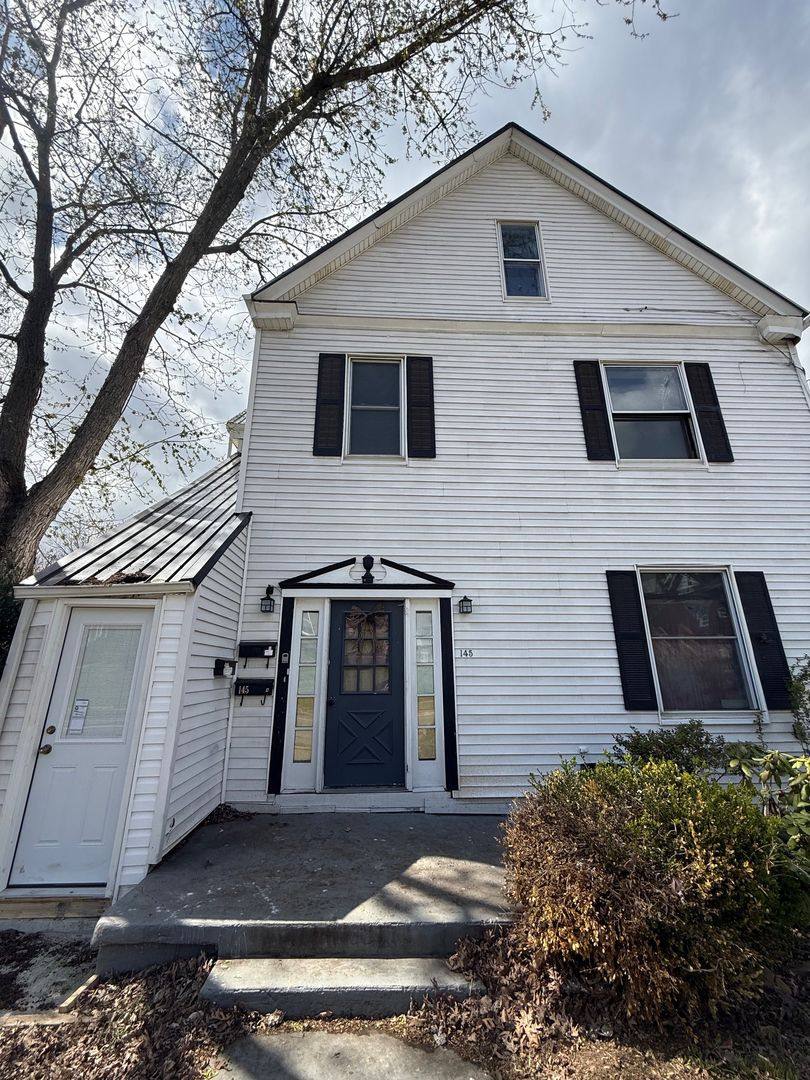 Apartment for rent at 145 N Ave, Washington, PA 15301