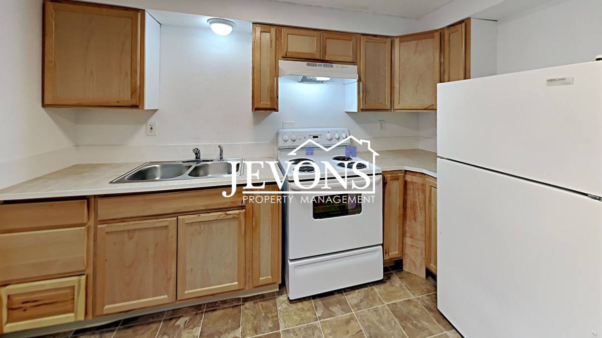 Apartment for rent at 1117 Willow St, Yakima, WA 98902