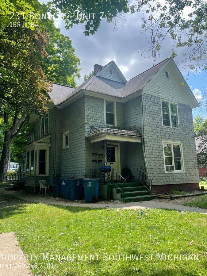 Apartment for rent at 231 Bond St #2, Niles, MI 49120