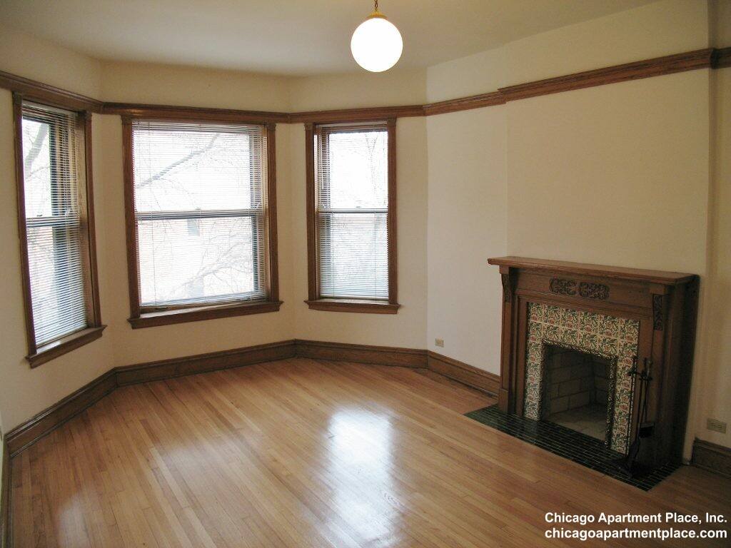 Apartment for rent at 3824 N Sheffield Ave #3, Chicago, IL 60613