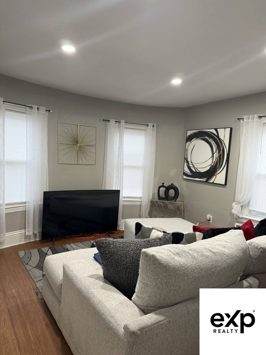 Apartment for rent at 26 Mendon St #2, Worcester, MA 01604