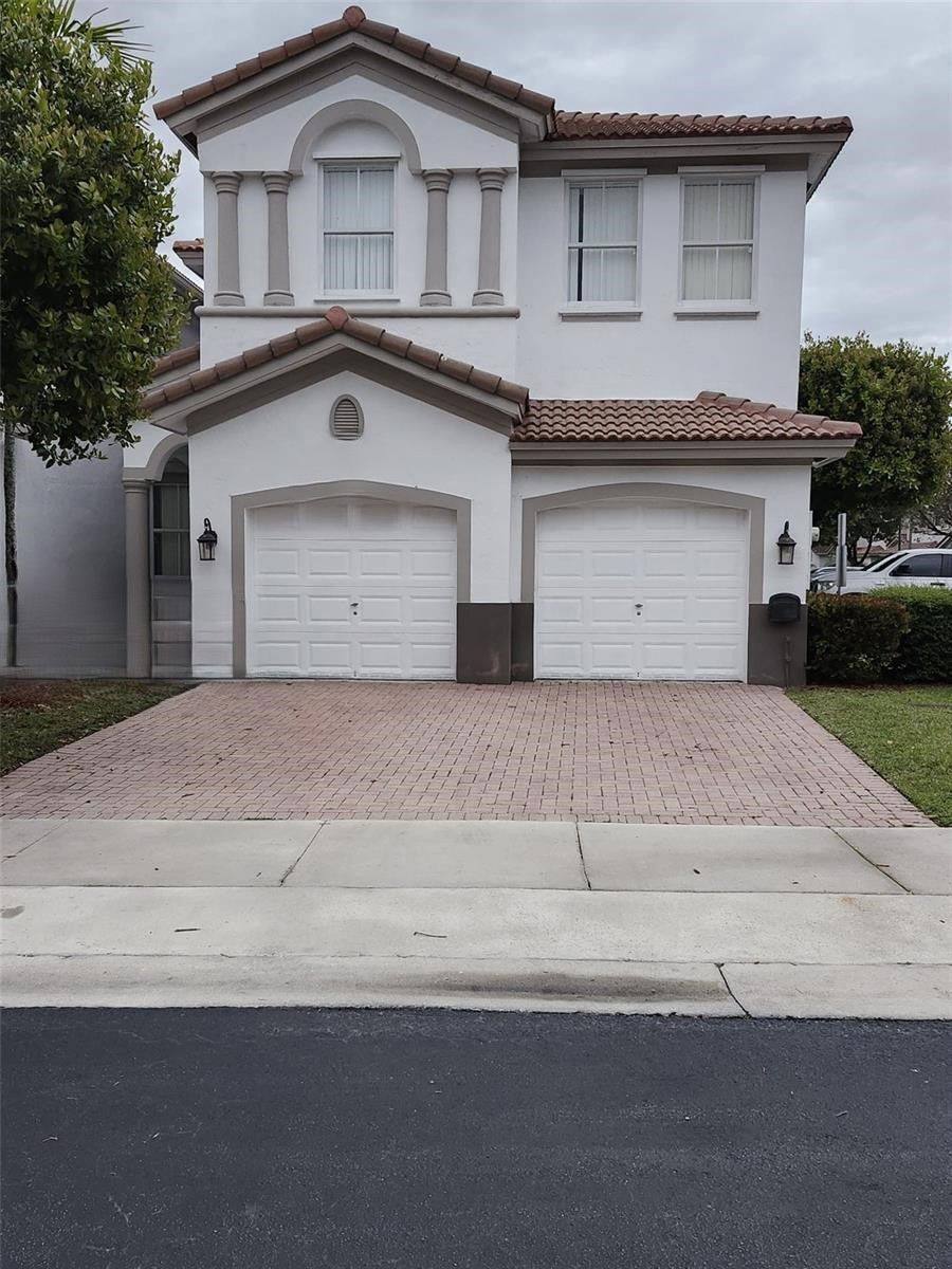 Townhouse for rent at 8465 NW 108th Path, Miami, FL 33178
