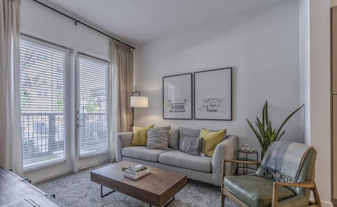 Apartment for rent at 1415 S Broadway St, Carrollton, TX 75006