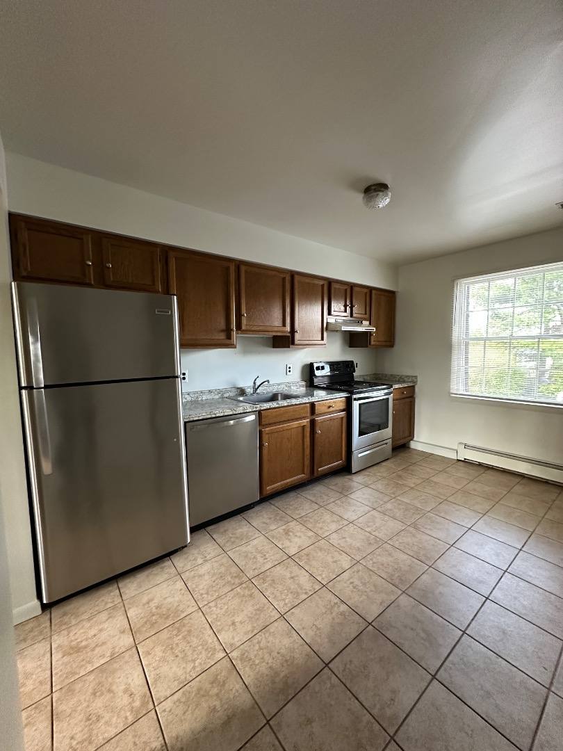 Apartment for rent at 101 E Clayton Ave #8, Clayton, NJ 08312