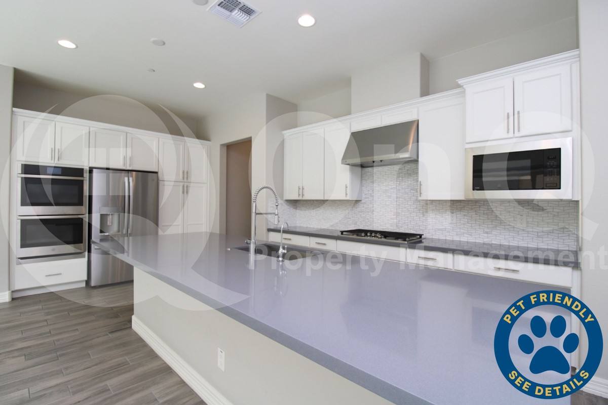 House for rent at 7437 E Via De Luna Dr, Scottsdale, AZ 85255